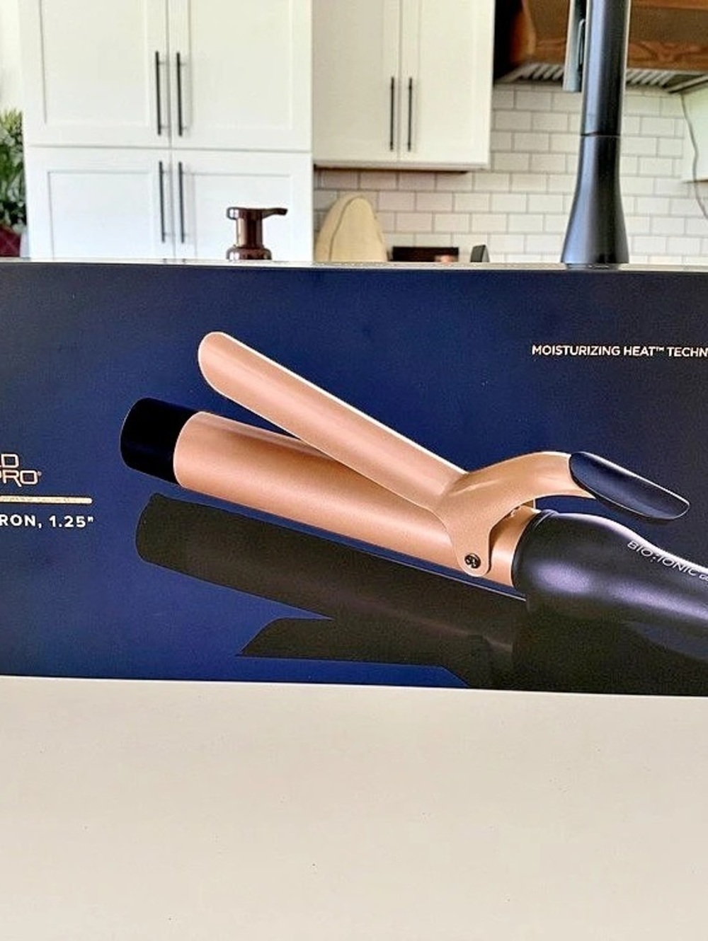Bio Ionic GoldPRO Curling Iron 1.25" 1.25" Curling Iron NWT
